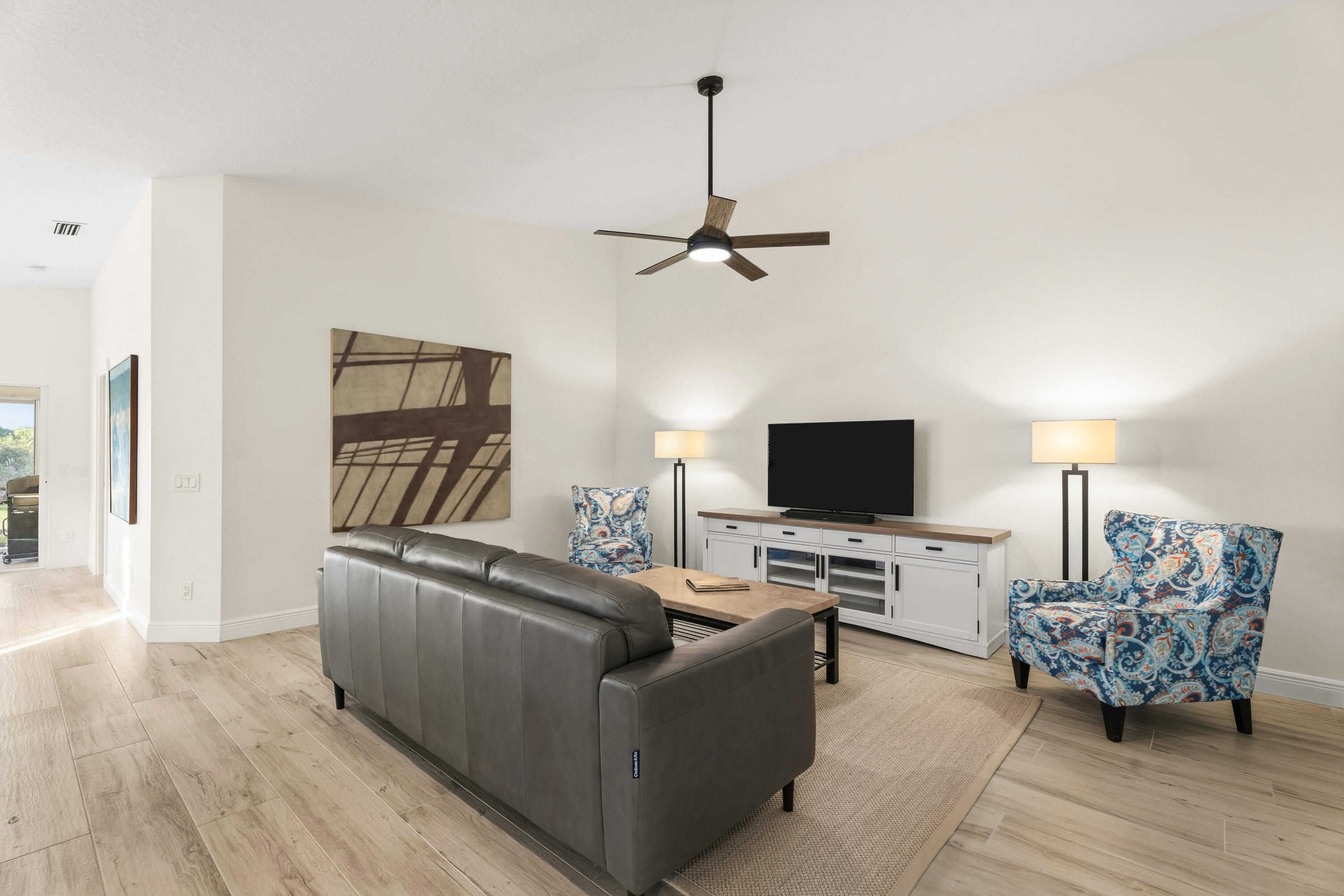 THE RETREAT - Residential