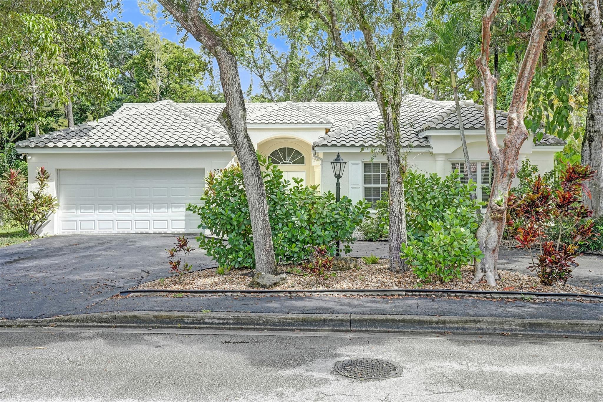 Woodside Estates 127-10 B - Residential