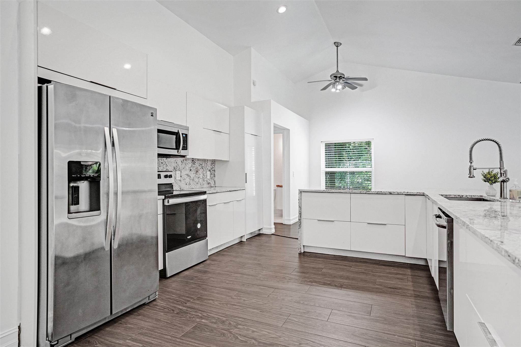 Woodside Estates 127-10 B - Residential