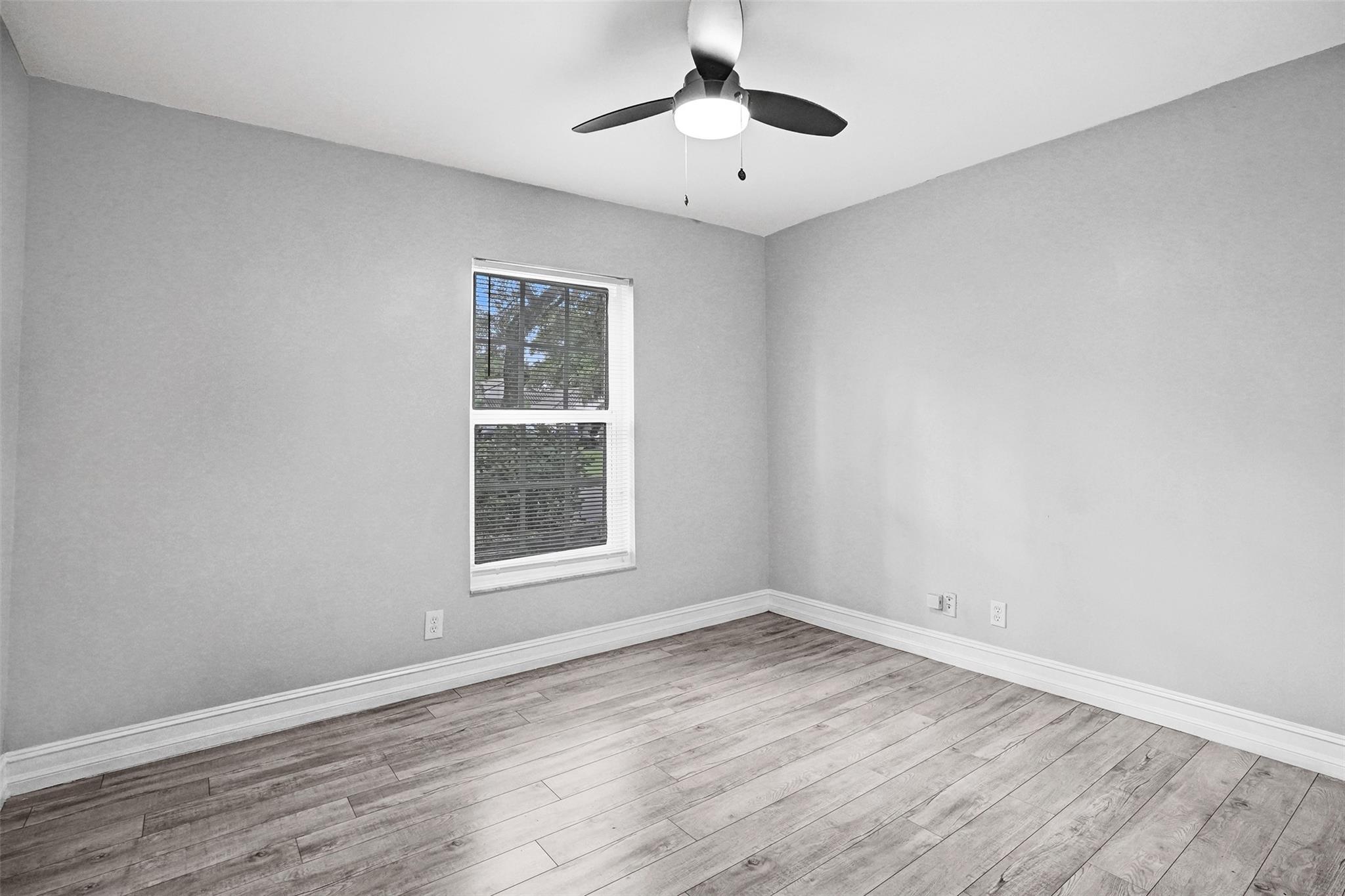 Woodside Estates 127-10 B - Residential