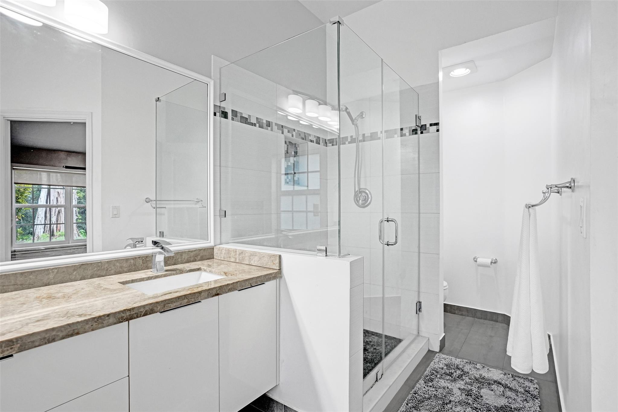 Woodside Estates 127-10 B - Residential