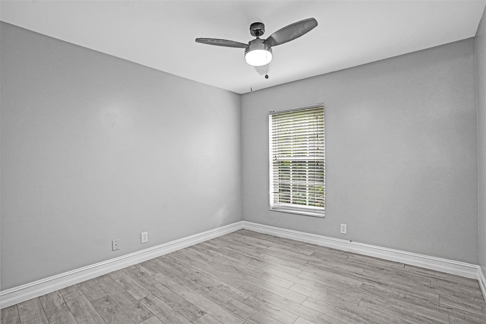 Woodside Estates 127-10 B - Residential