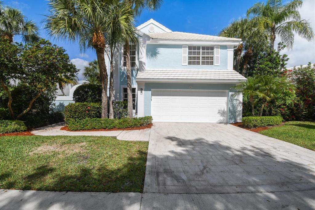Photo of 26 S Dorchester Circle, Palm Beach Gardens, FL 33418 (MLS # R10701252)