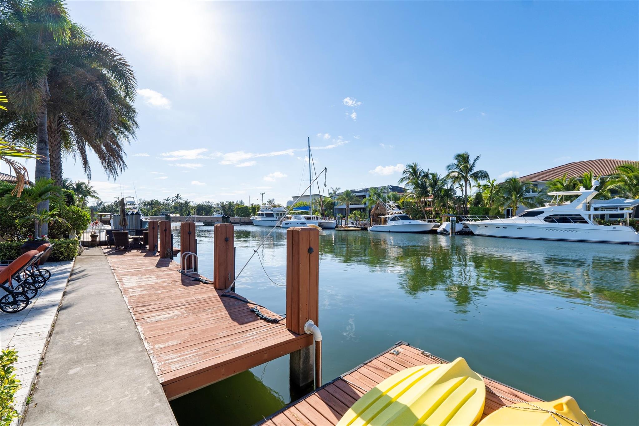 Lauderdale Harbors Sec A - Residential