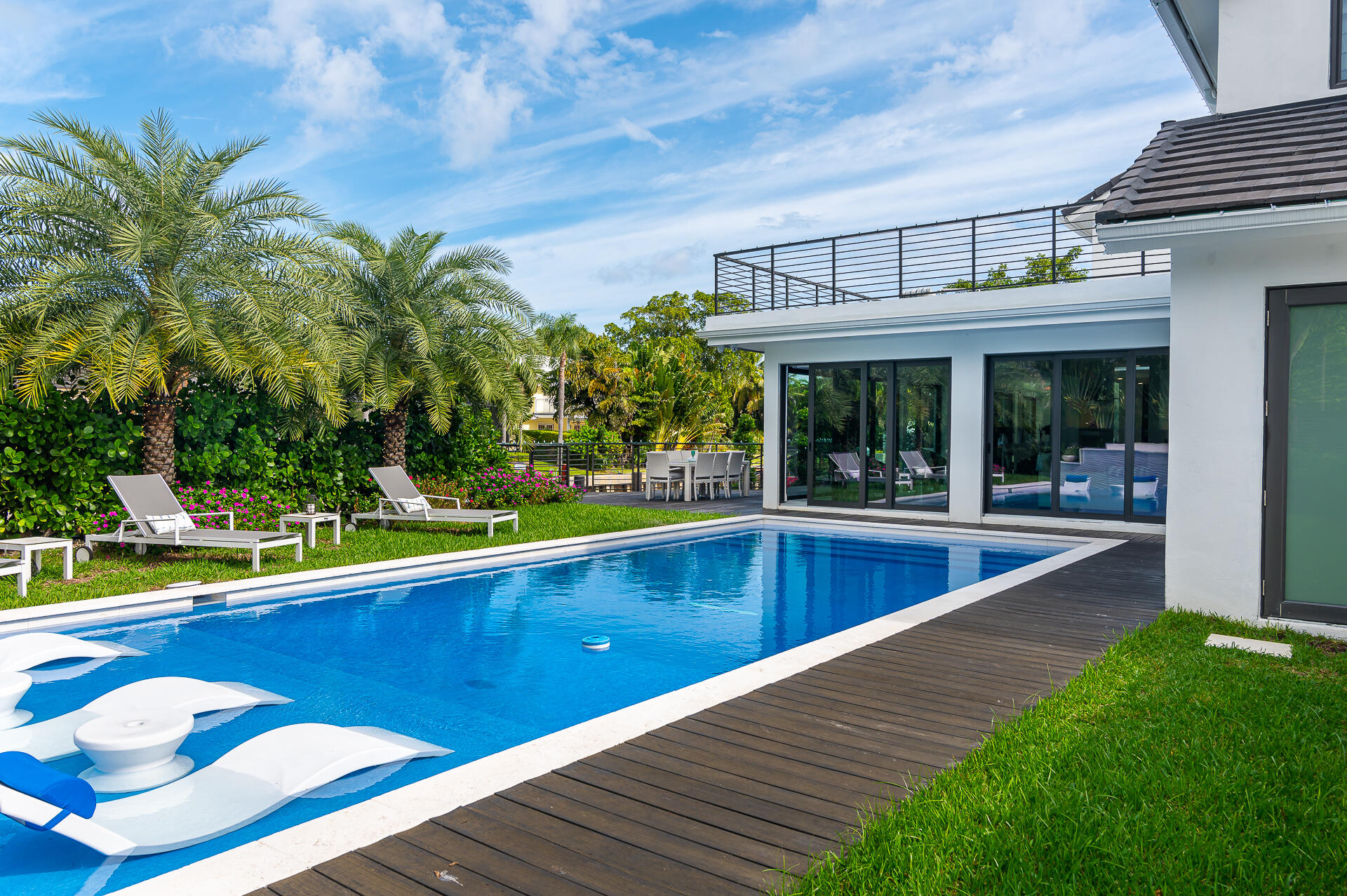 BOCA BAY COLONY - Residential