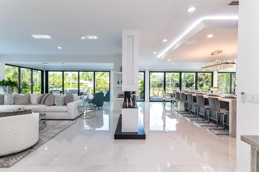 BOCA BAY COLONY - Residential