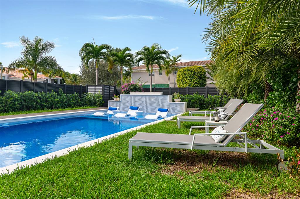 BOCA BAY COLONY - Residential