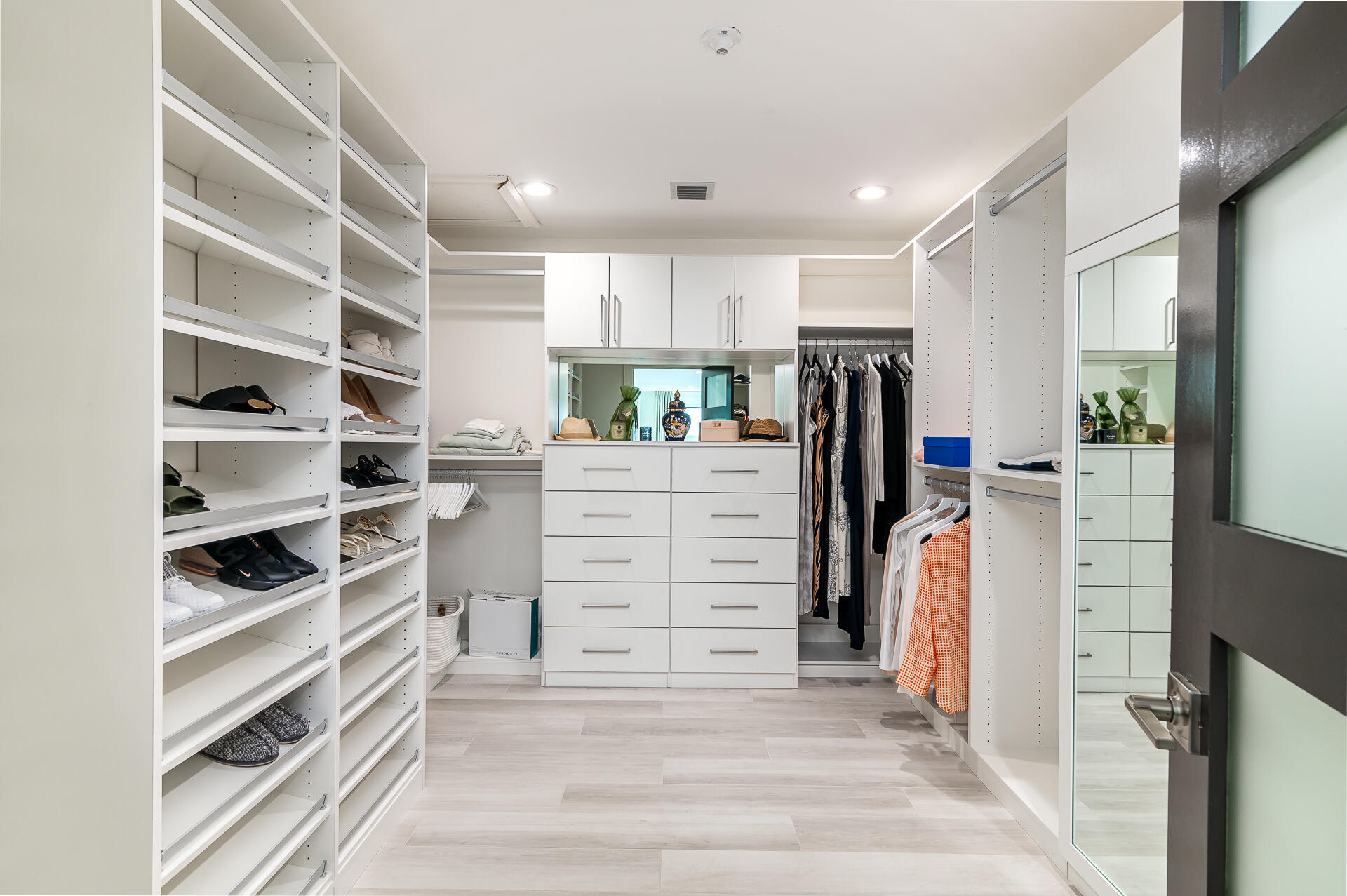 BOCA BAY COLONY - Residential