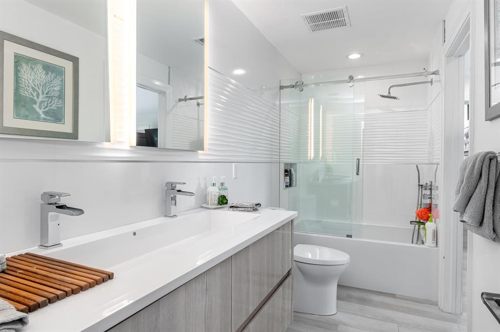 BOCA BAY COLONY - Residential