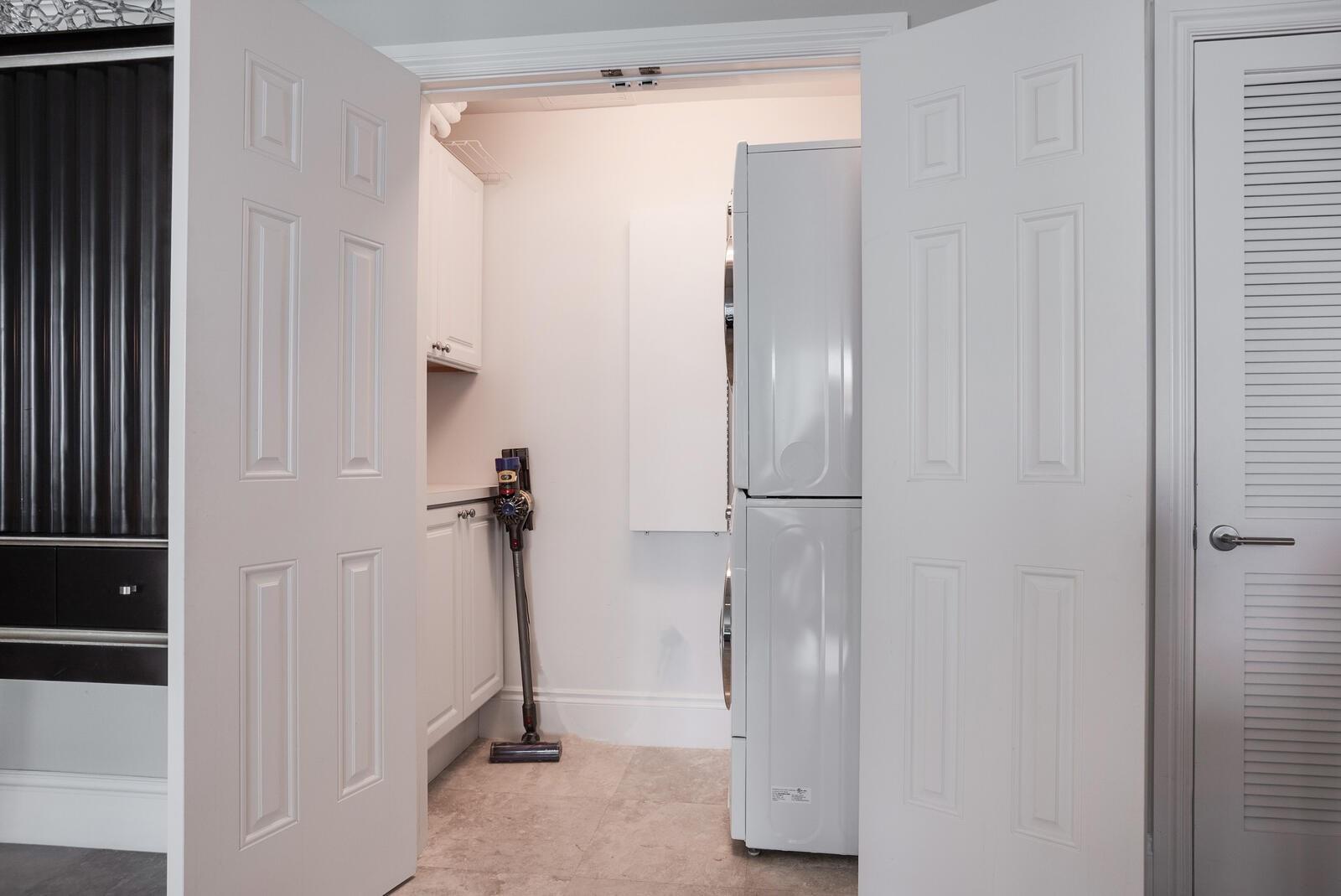 Ritz Carlton - Residential Lease