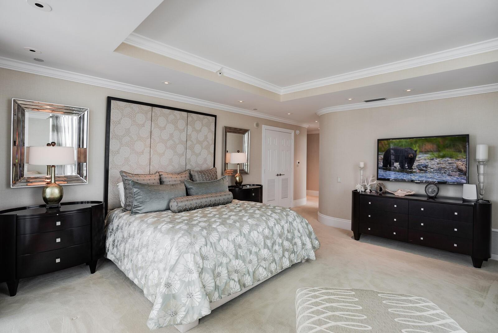 Ritz Carlton - Residential Lease