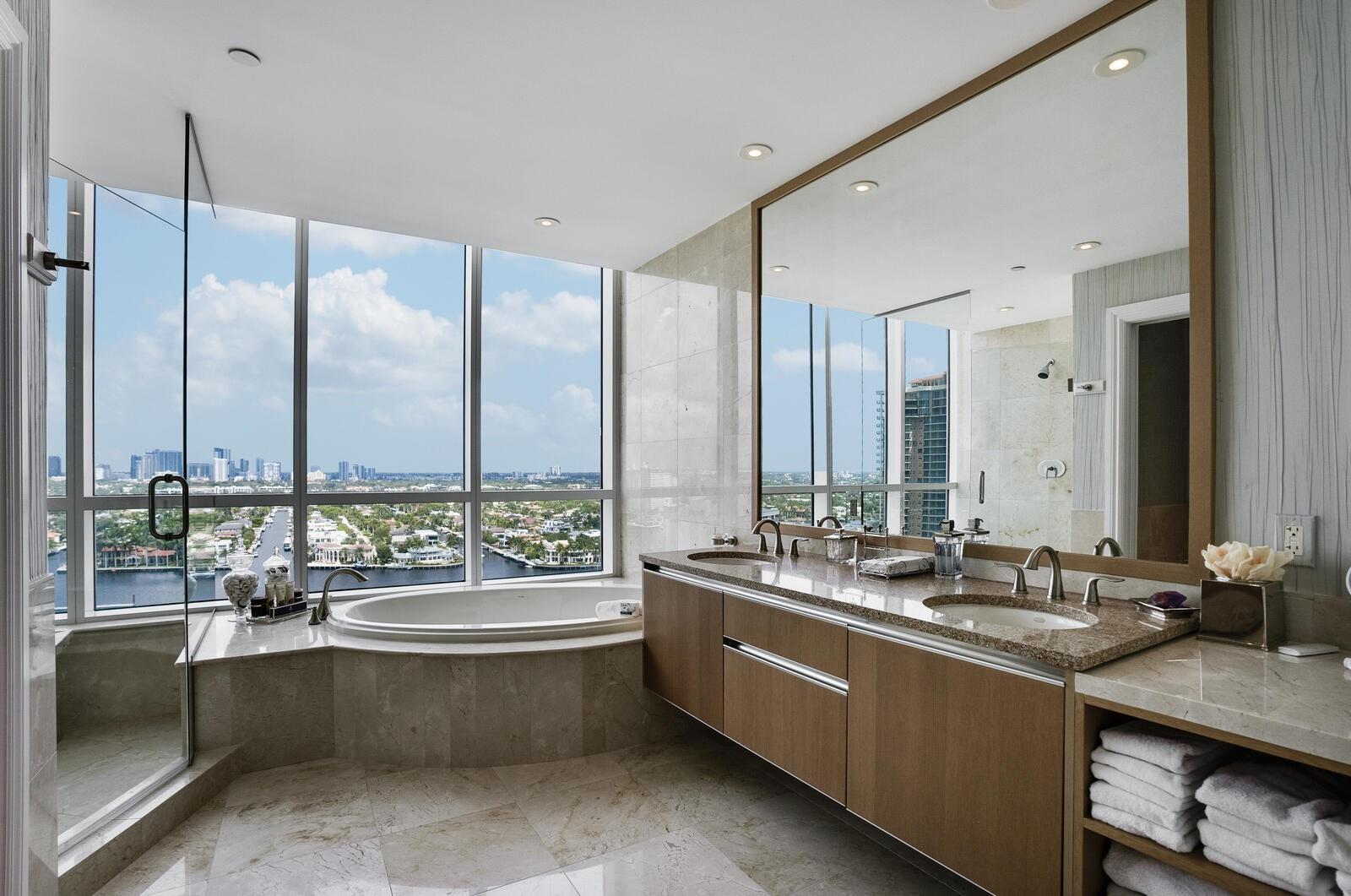 Ritz Carlton - Residential Lease