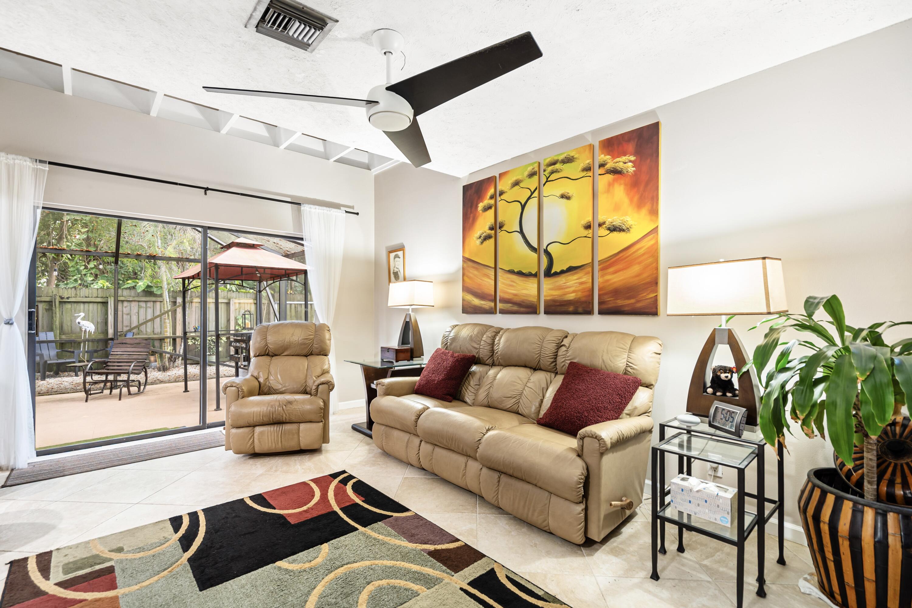 LAKEWOOD EAST SEC 1 - Residential