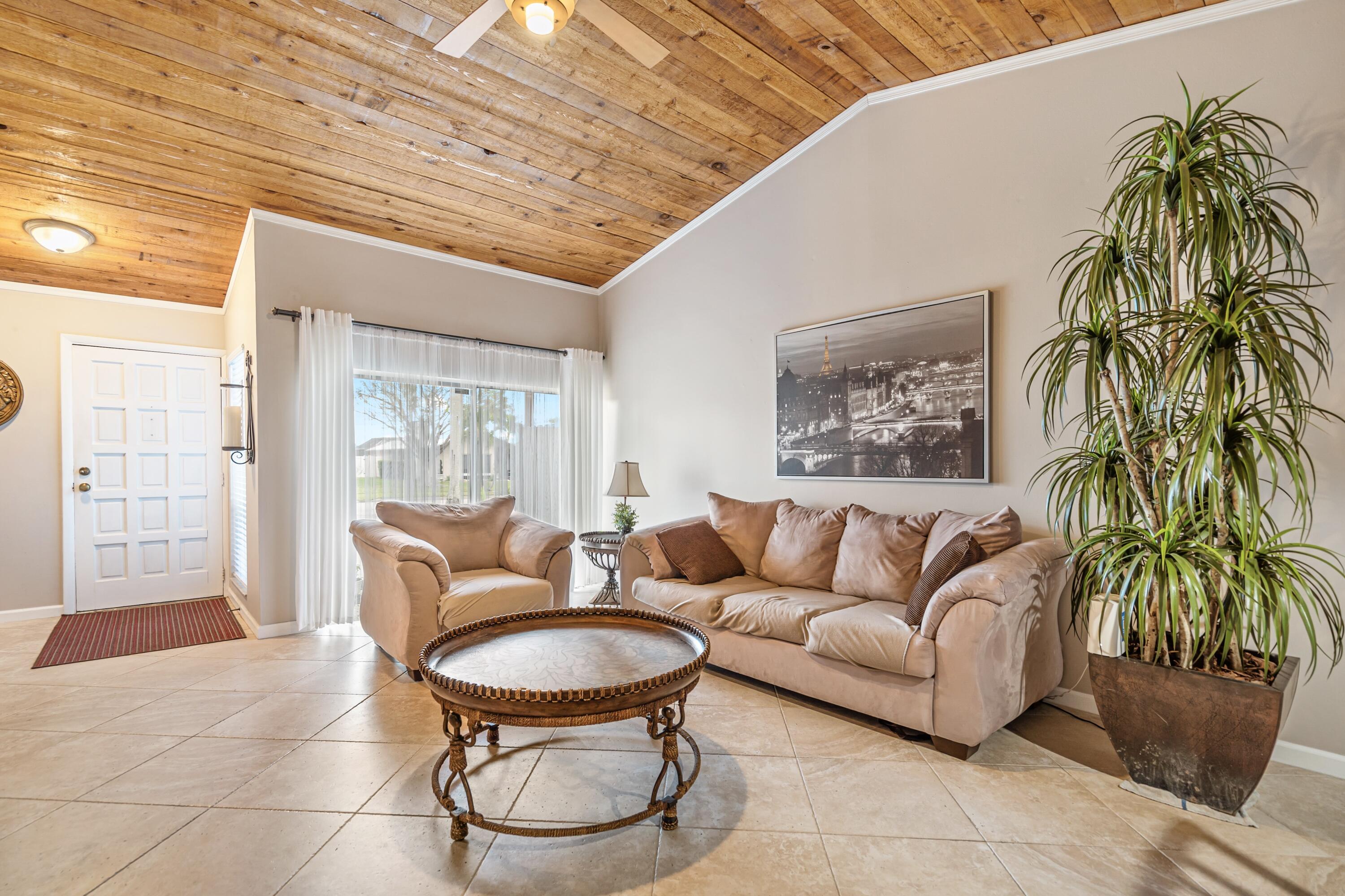 LAKEWOOD EAST SEC 1 - Residential