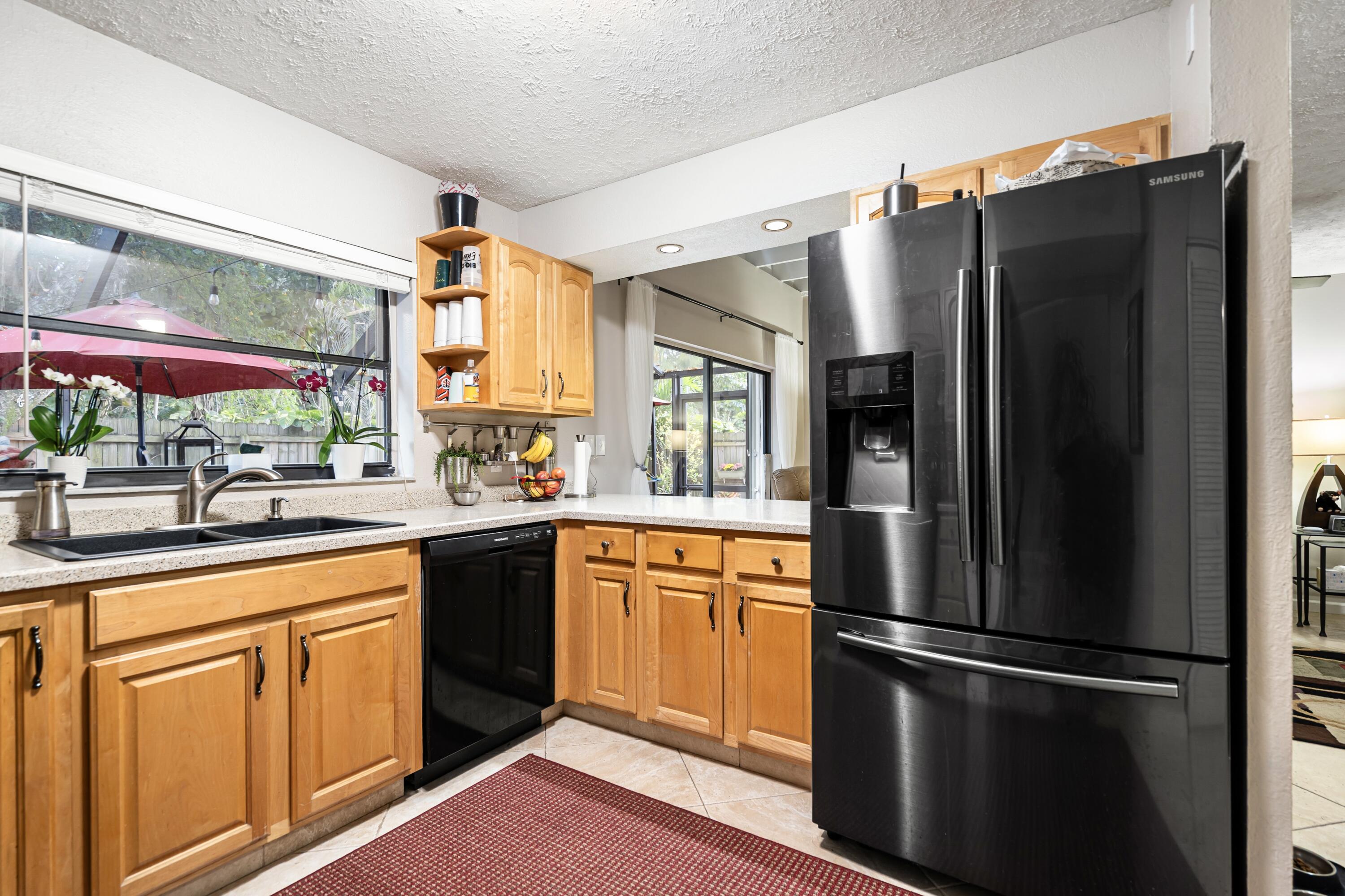 LAKEWOOD EAST SEC 1 - Residential