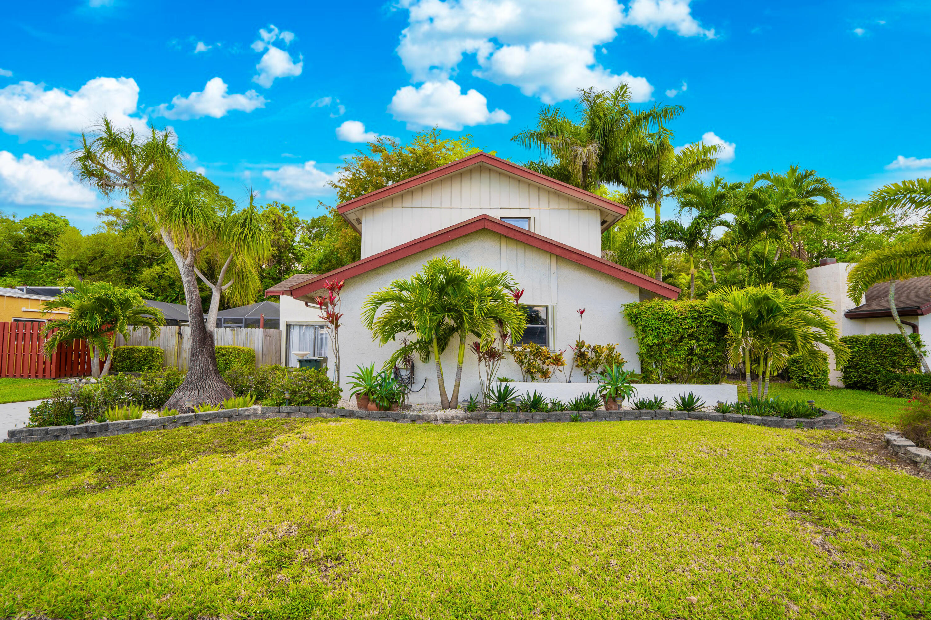 LAKEWOOD EAST SEC 1 - Residential