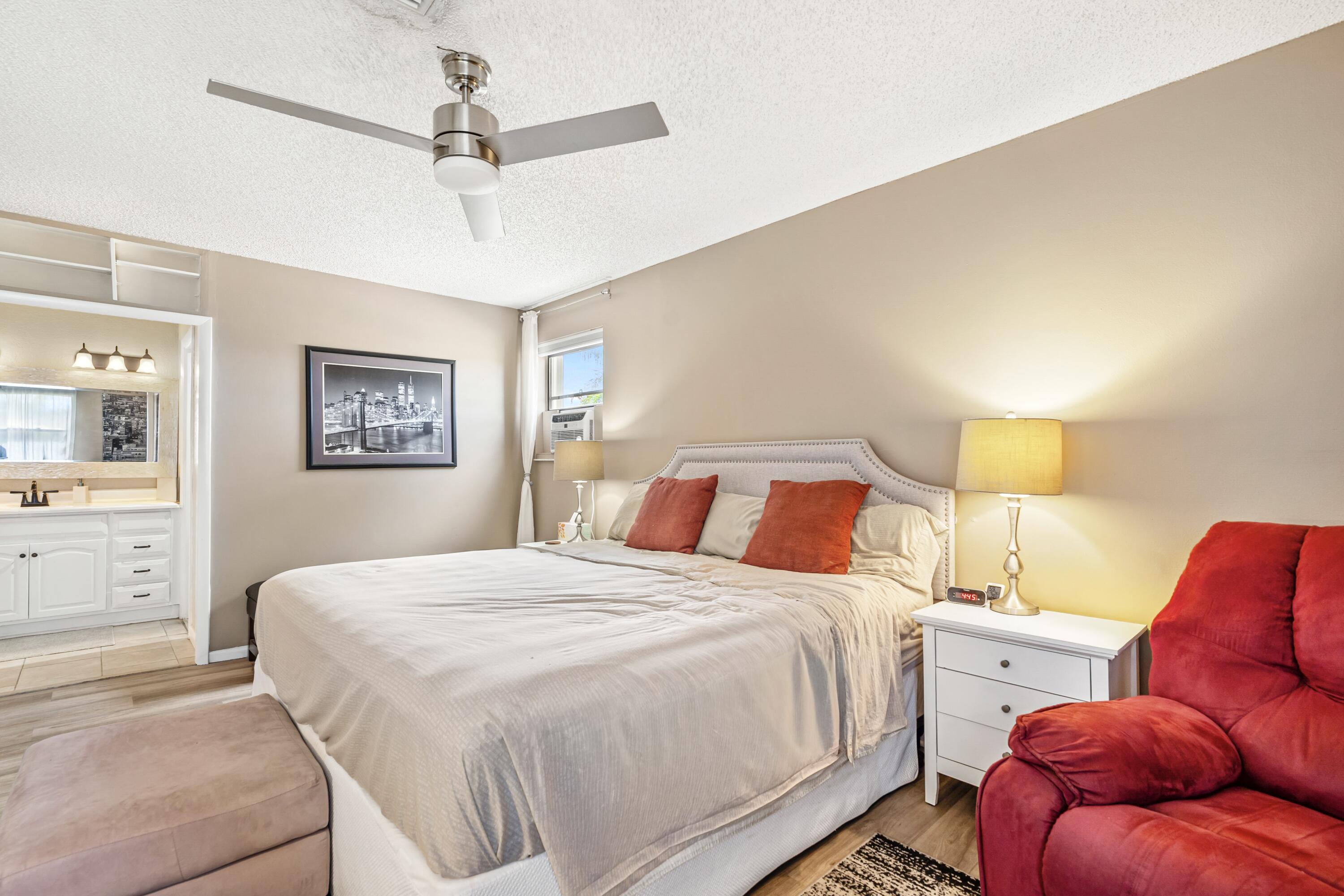 LAKEWOOD EAST SEC 1 - Residential