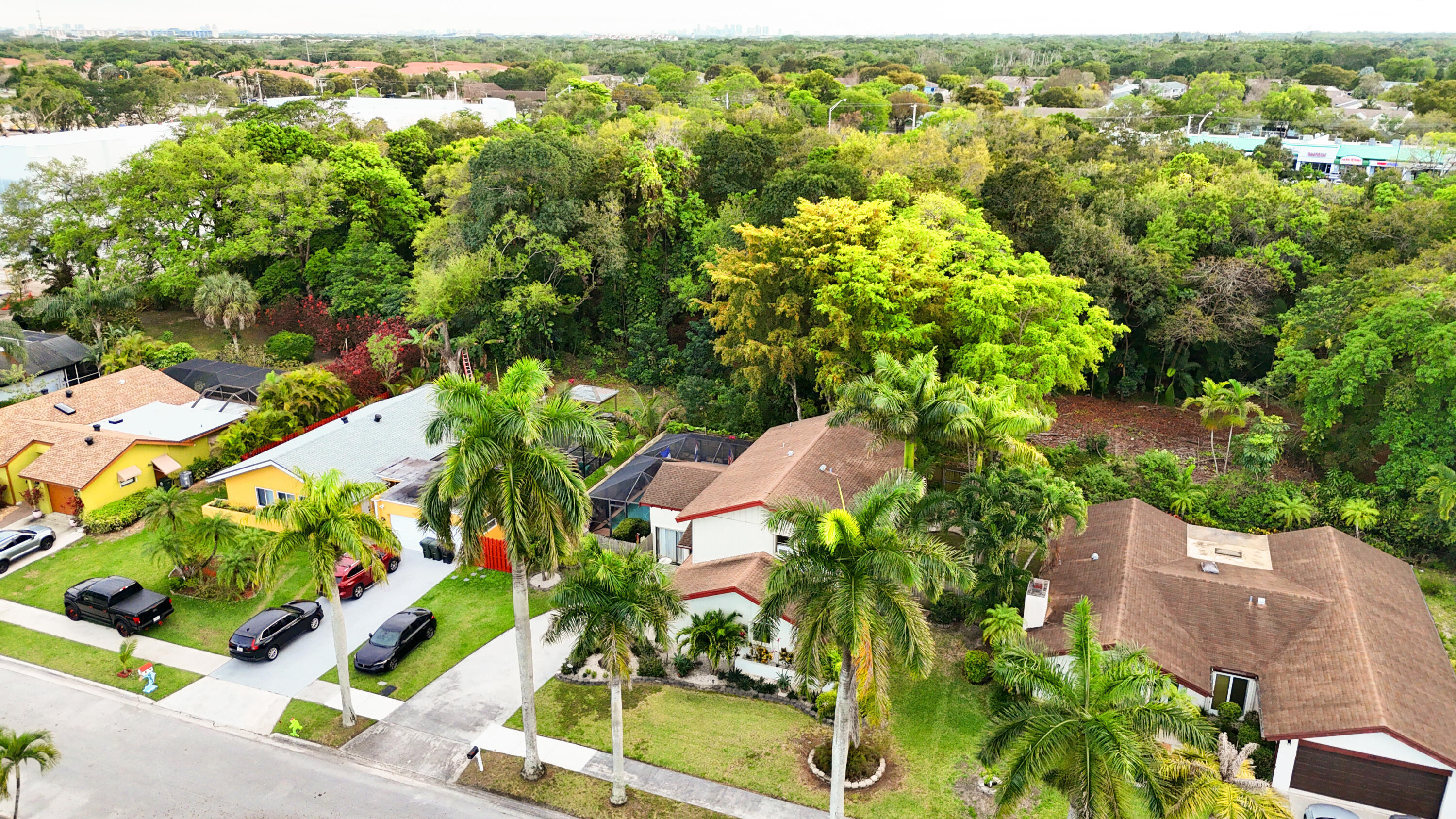 LAKEWOOD EAST SEC 1 - Residential