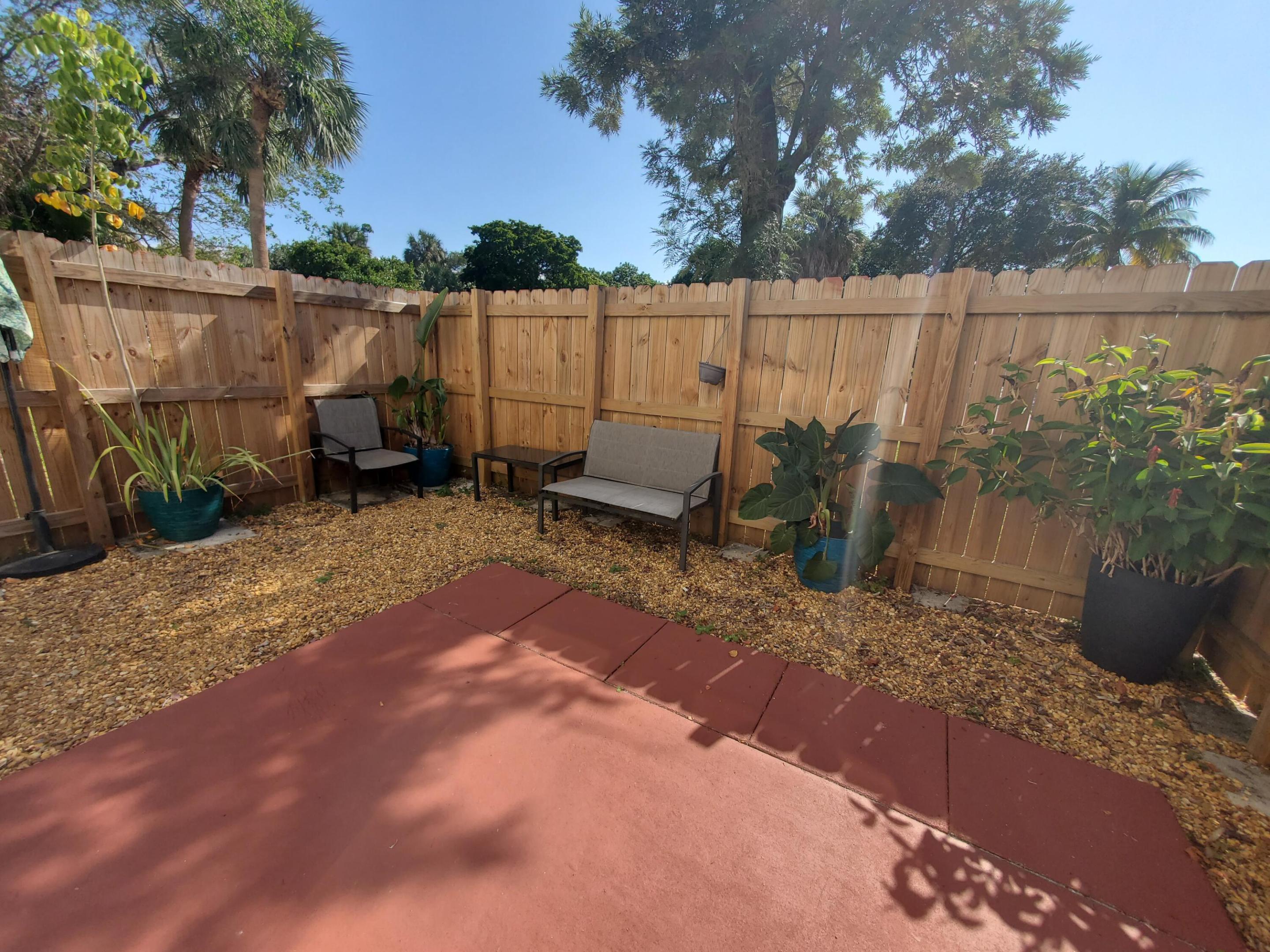 313 SW 1st Court SW L-4