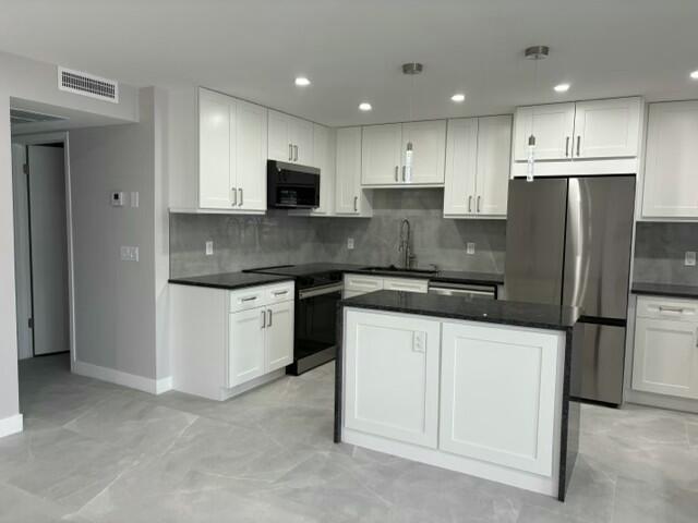 1064 Exeter D