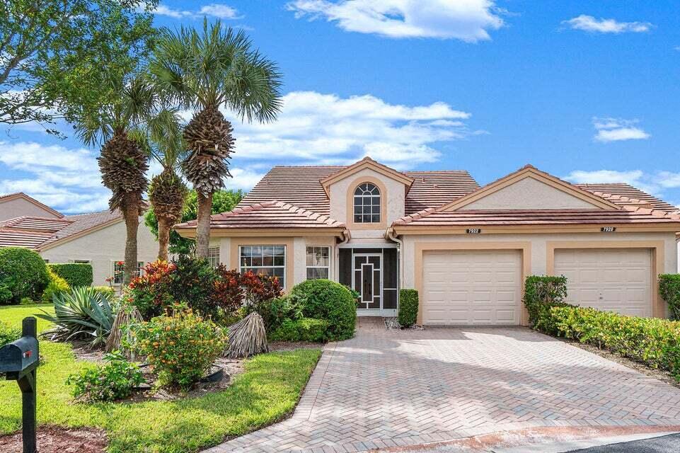 7922 Sandy Pointe Drive