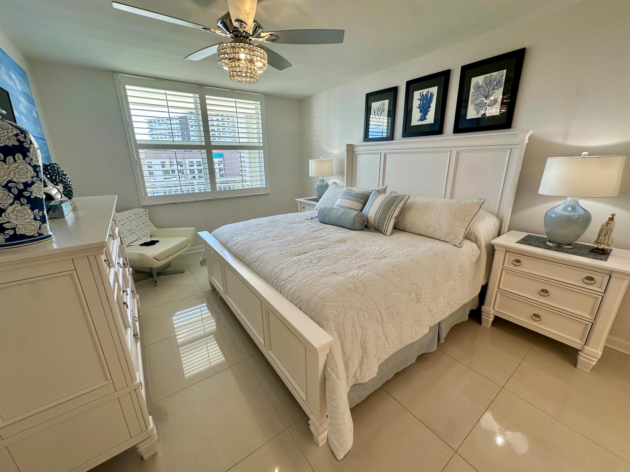 GRANADA HOUSE - Residential Lease