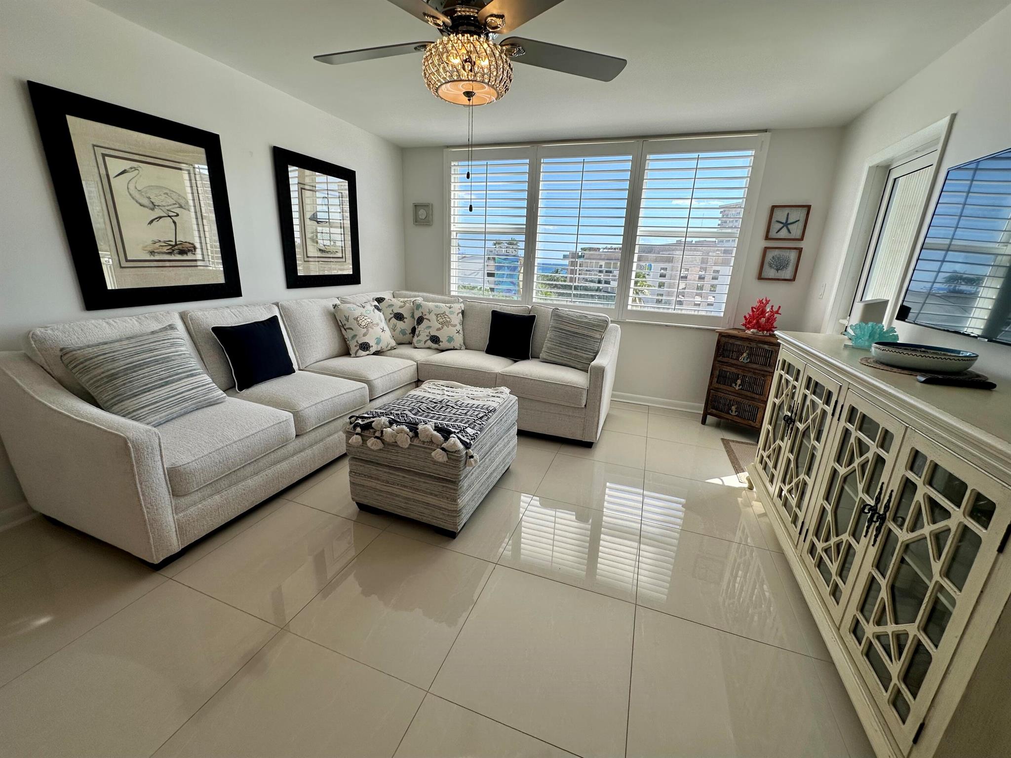 GRANADA HOUSE - Residential Lease