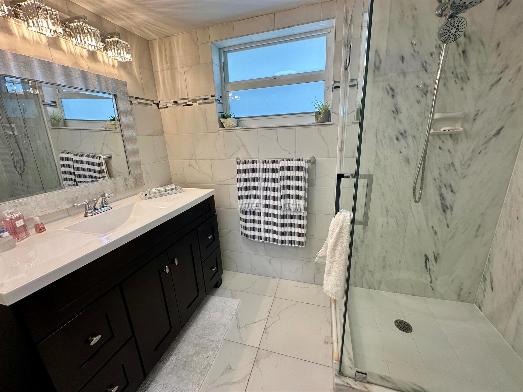 GRANADA HOUSE - Residential Lease