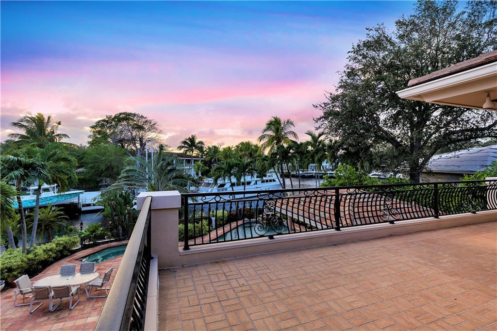 Royal Palm Yacht & Countr - Residential