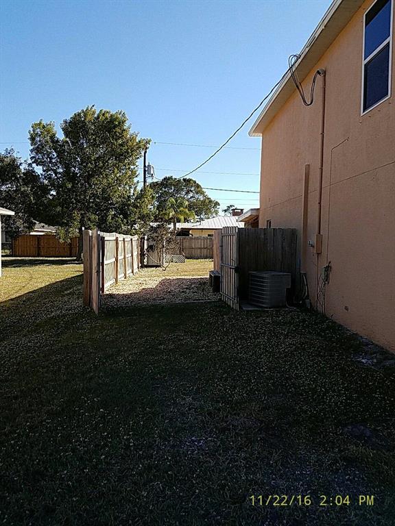 PORT ST LUCIE SECTION 13
Floresta Gardens - Residential