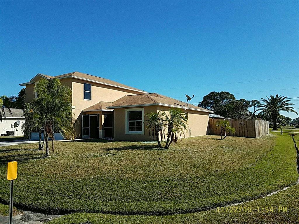 PORT ST LUCIE SECTION 13
Floresta Gardens - Residential