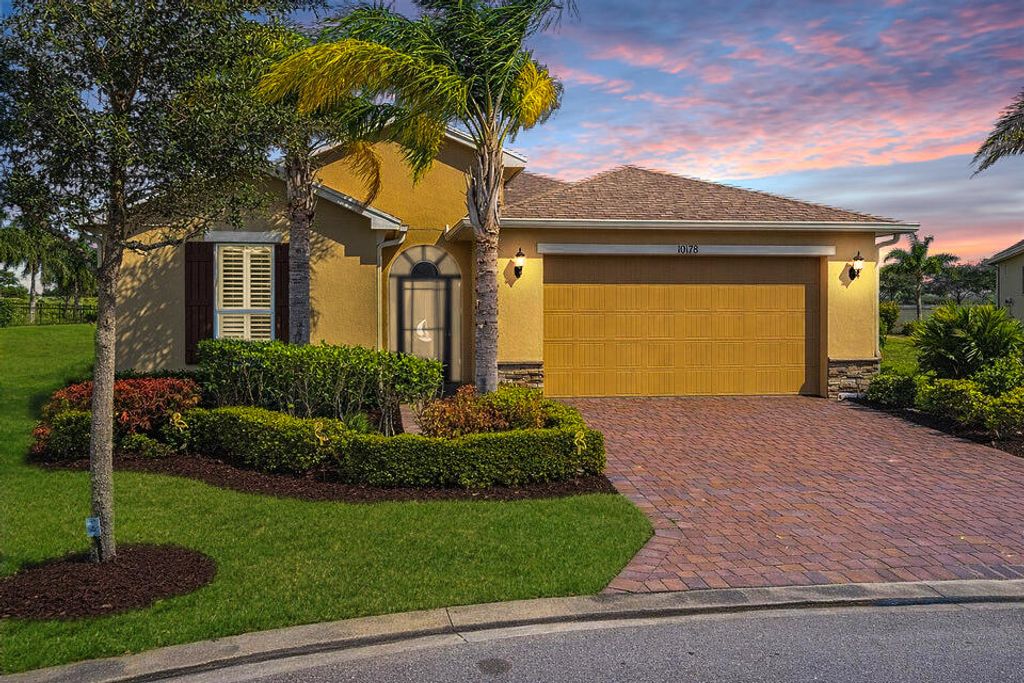 Photo of 10178 SW Fernwood Avenue, Port Saint Lucie, FL 34987 (MLS # R11158832)