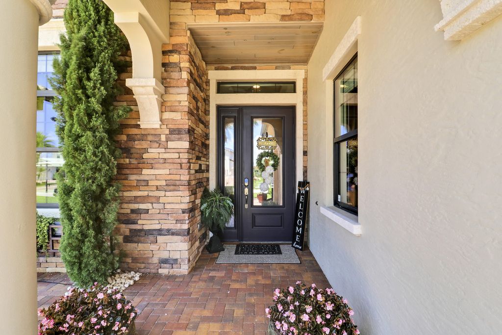 Photo of 3045 NW Radcliffe Way, Palm City, FL 34990 (MLS # B26003390)