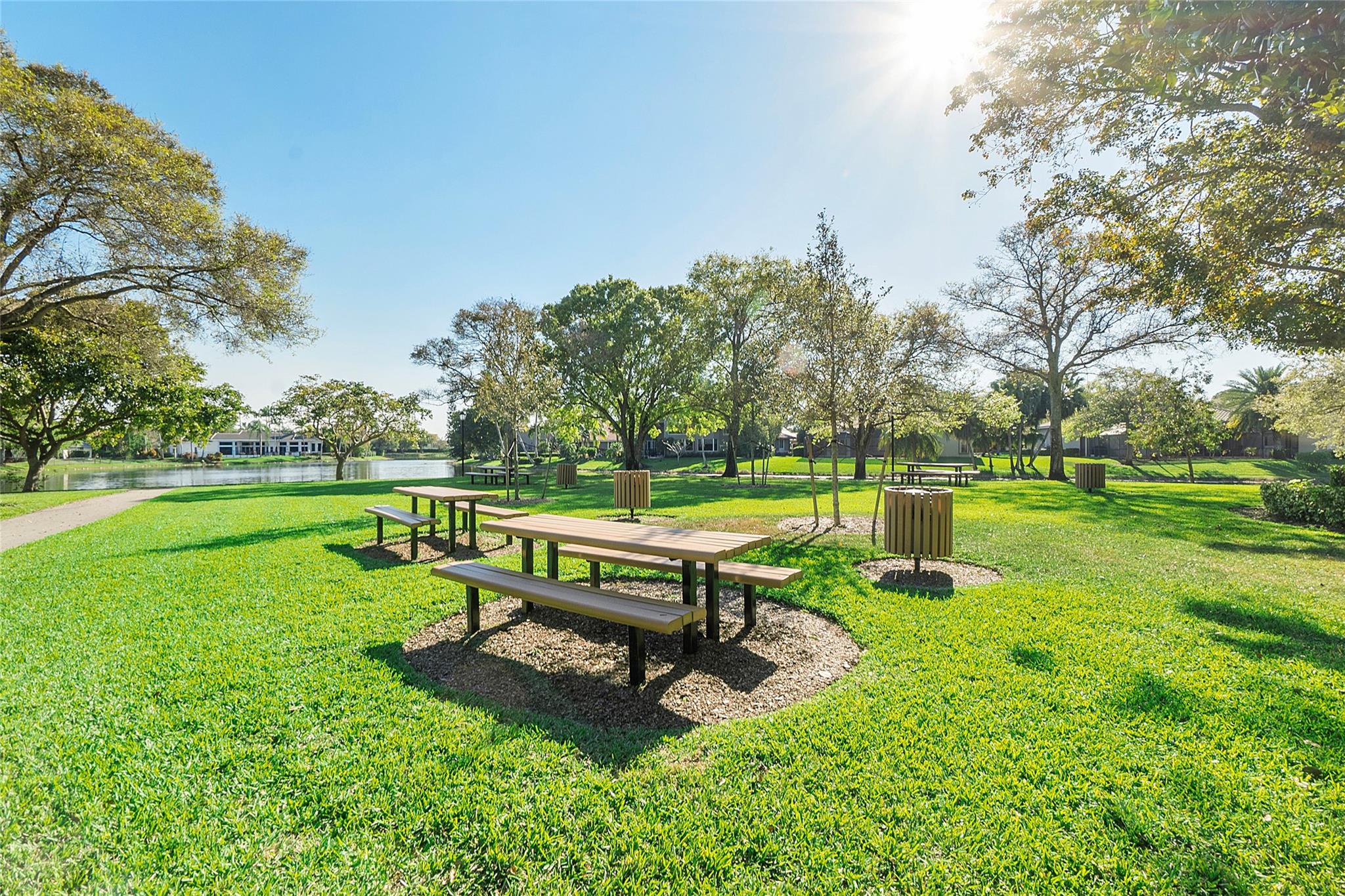 The Landings Of Parkland - Residential