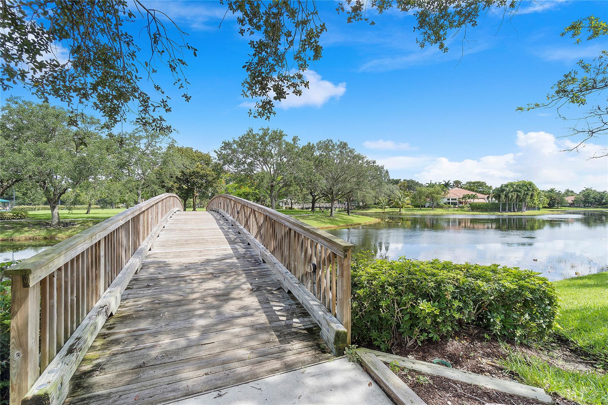 The Landings Of Parkland - Residential
