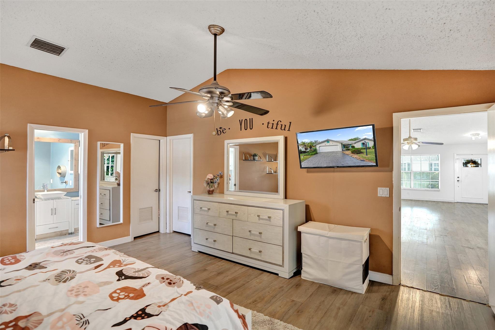 PINE RIDGE VILLAS - Residential