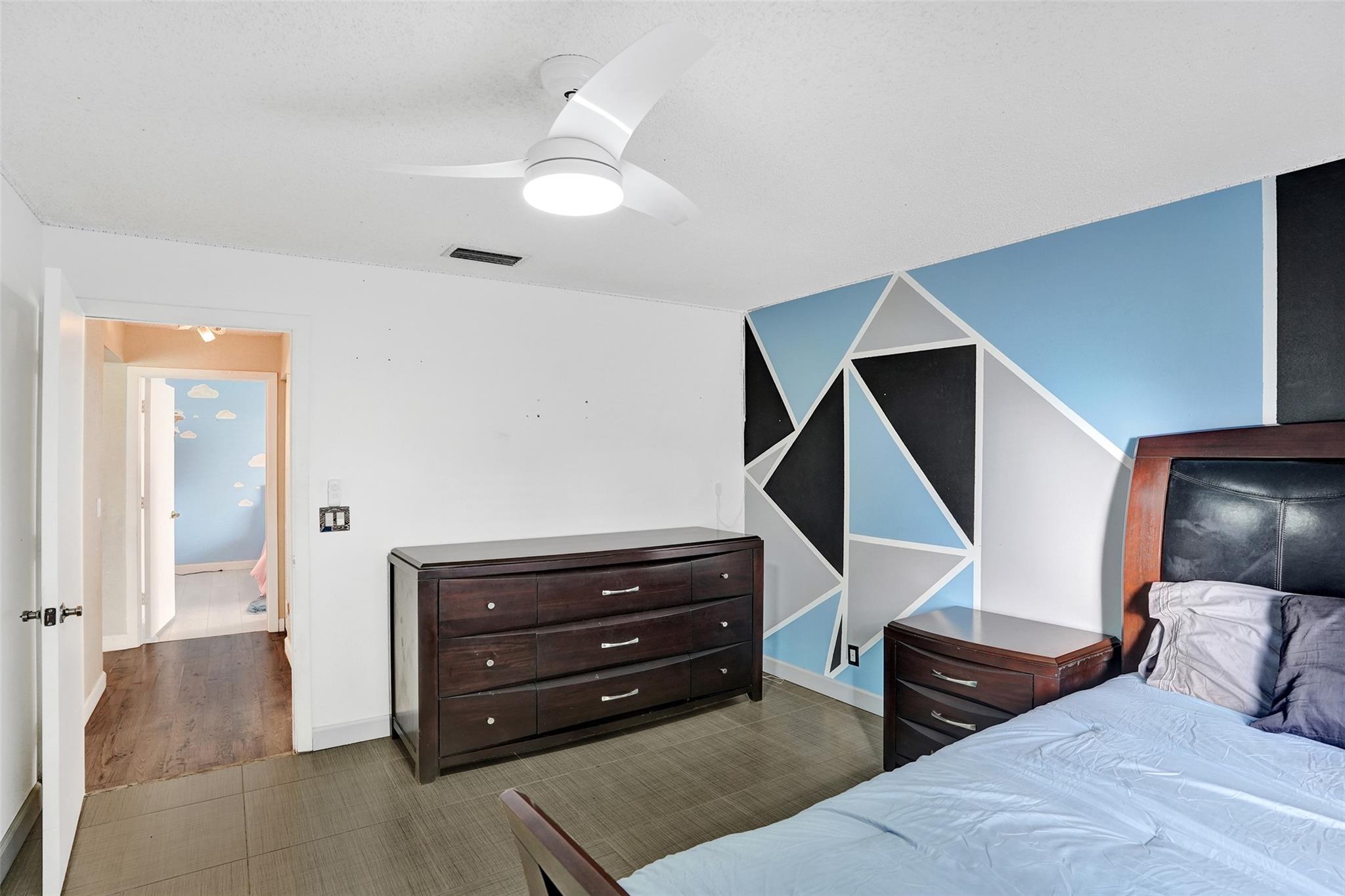 PINE RIDGE VILLAS - Residential