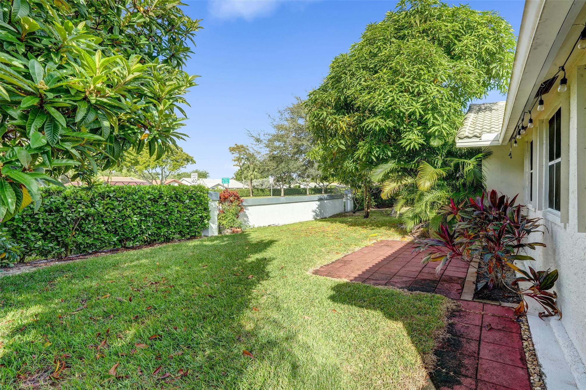 PINE RIDGE VILLAS - Residential