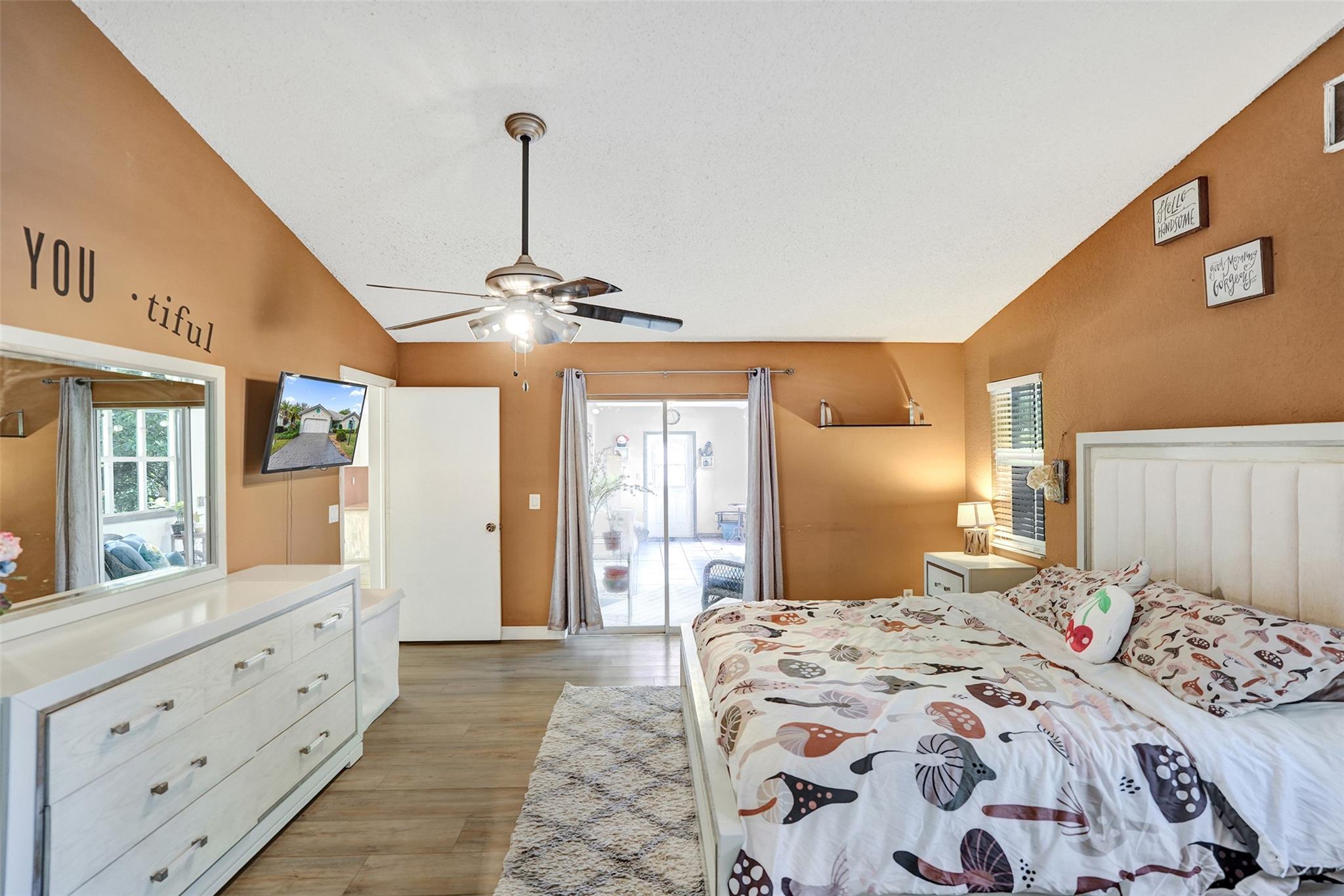 PINE RIDGE VILLAS - Residential