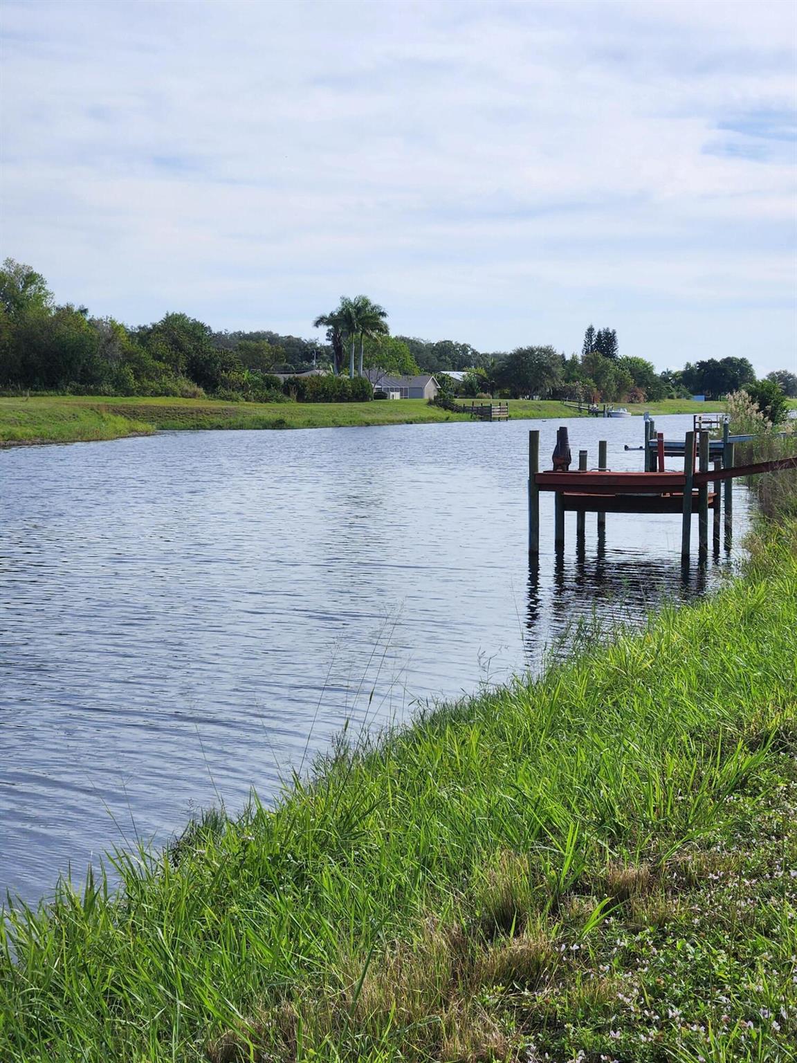 Port Saint Lucie Section - Land