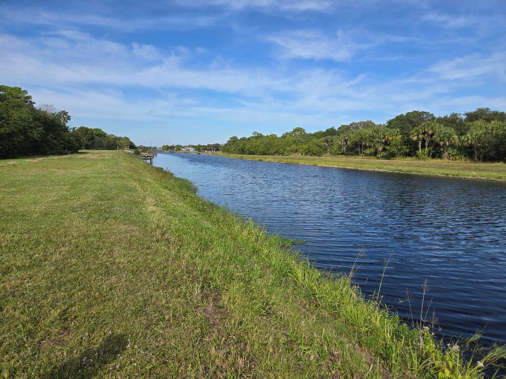 Port Saint Lucie Section 31 - Land