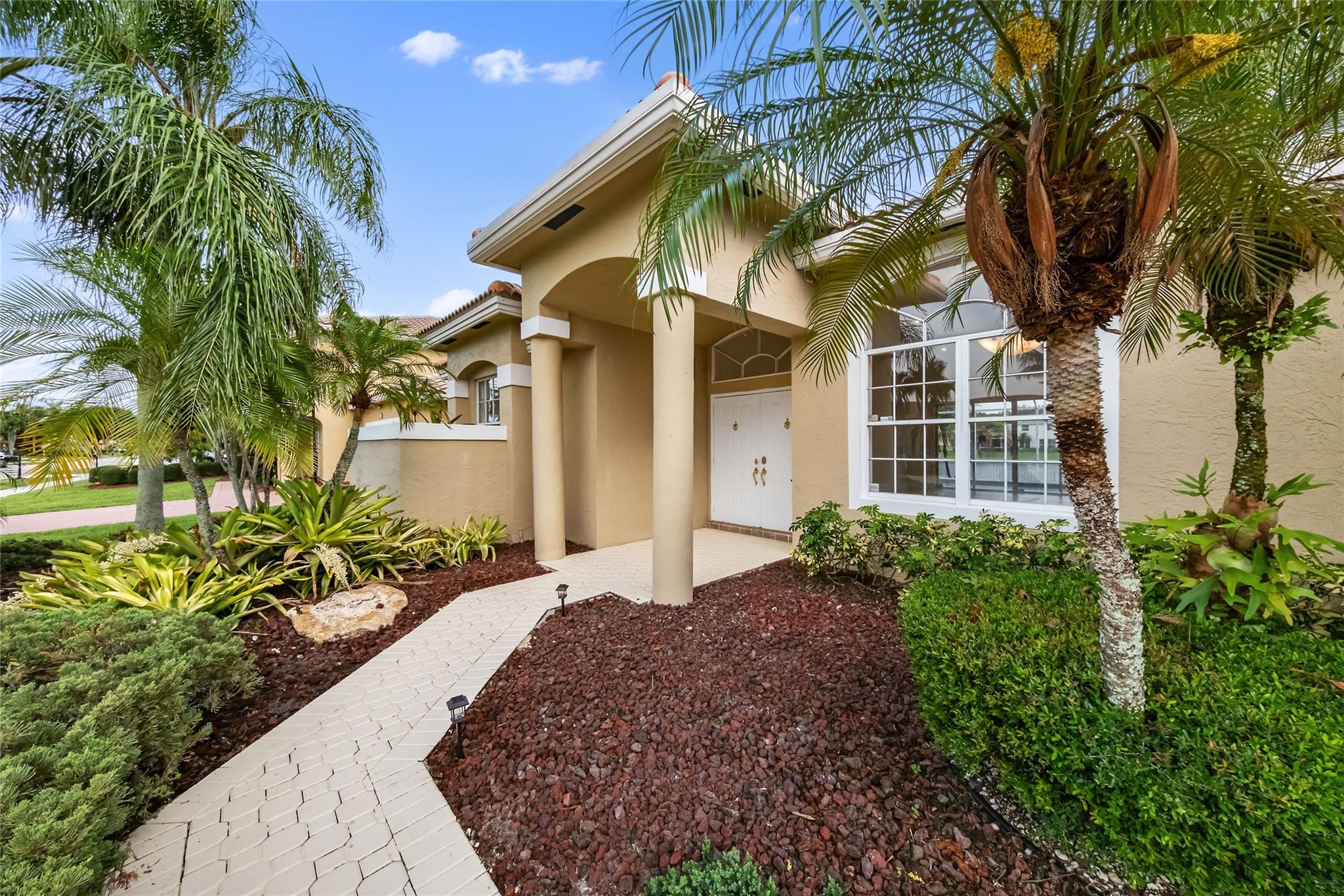 9416 Lake Serena Dr, Boca Raton, FL, 33496/$899,900 3 9416 Lake Serena Dr