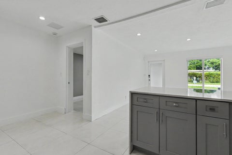 Tiny photo for 6320 ADAMS Street, Hollywood, FL 33023 (MLS # B26084132)
