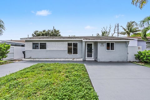 Tiny photo for 6320 ADAMS Street, Hollywood, FL 33023 (MLS # B26084132)