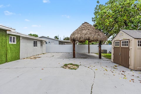 Tiny photo for 6320 ADAMS Street, Hollywood, FL 33023 (MLS # B26084132)