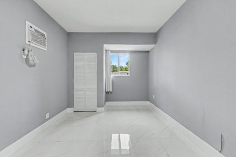 Tiny photo for 6320 ADAMS Street, Hollywood, FL 33023 (MLS # B26084132)