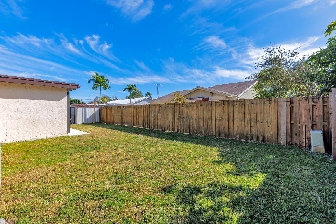 VILLAGES OF HILLSBORO SEC 1 - Residential