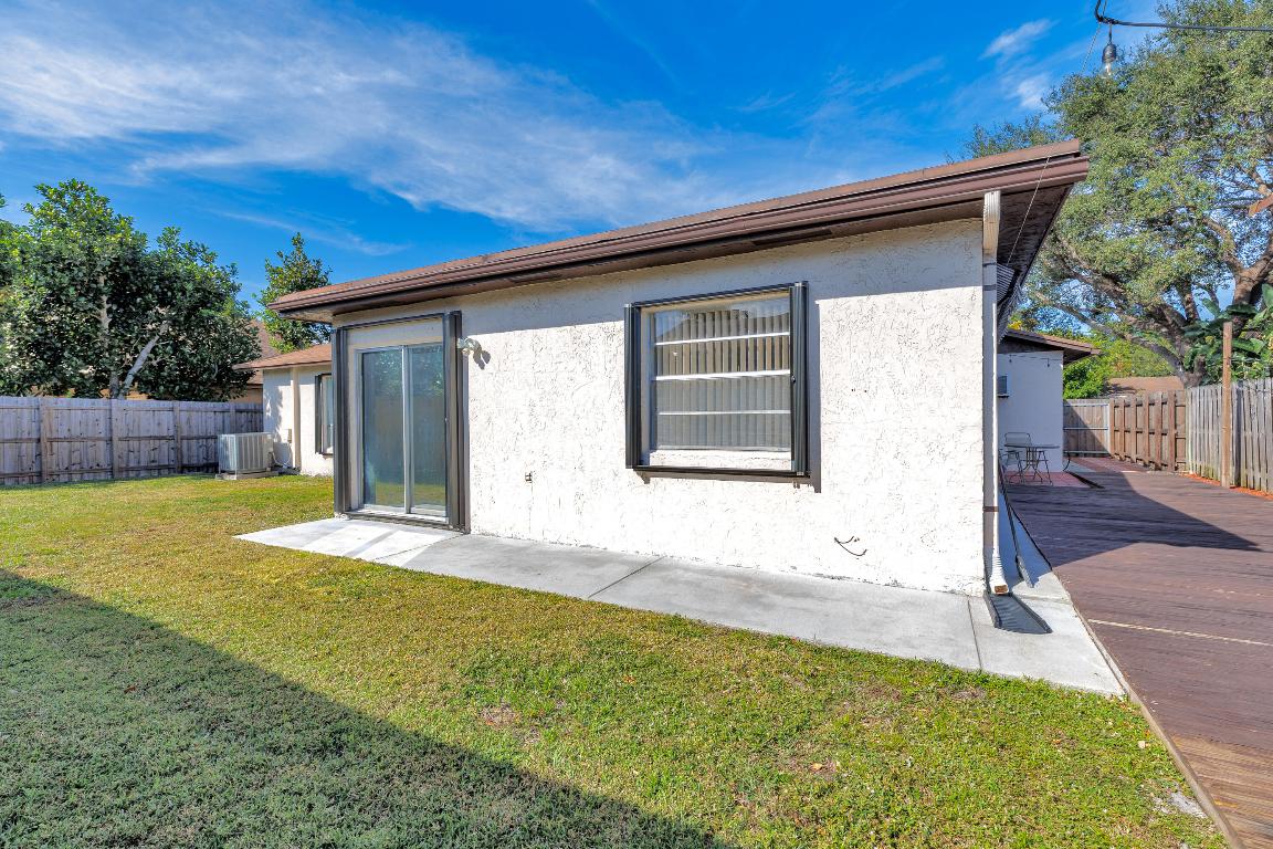 VILLAGES OF HILLSBORO SEC 1 - Residential