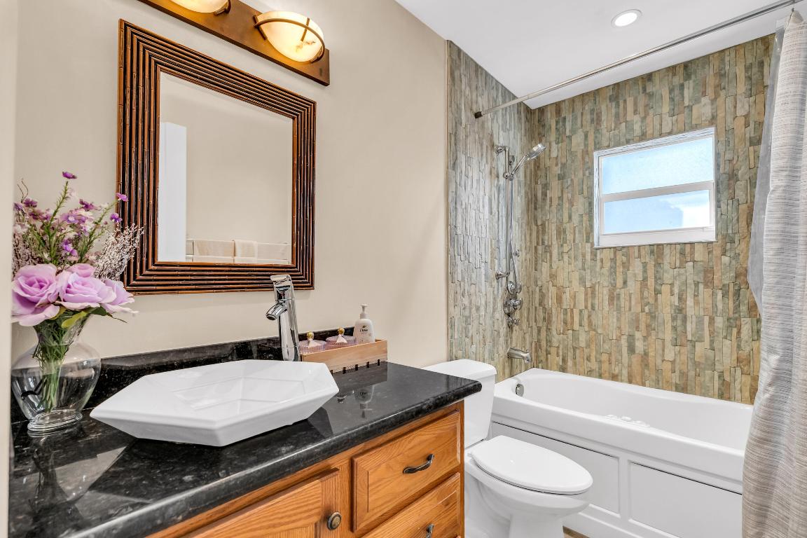 VILLAGES OF HILLSBORO SEC 1 - Residential