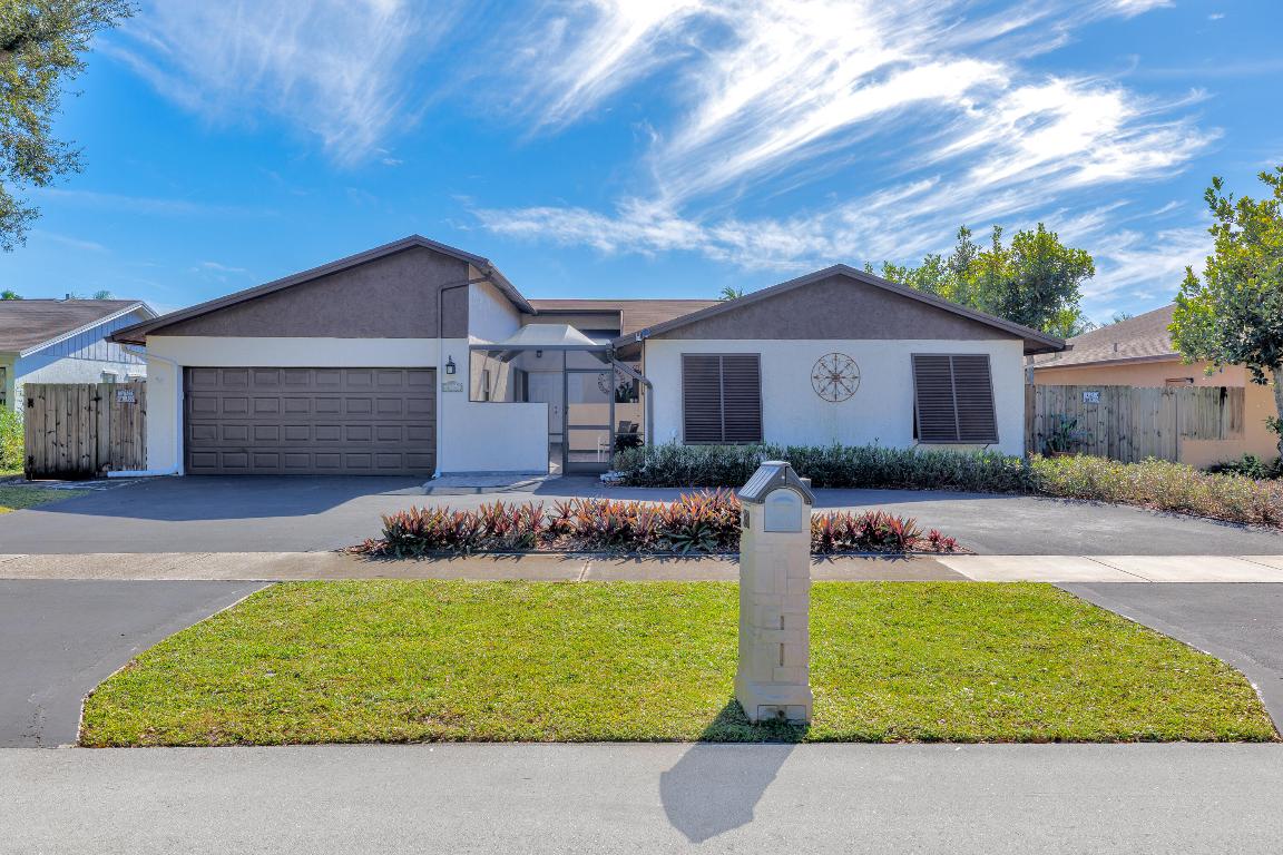 VILLAGES OF HILLSBORO SEC 1 - Residential